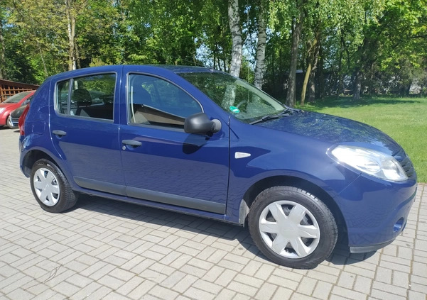 Dacia Sandero cena 13900 przebieg: 204000, rok produkcji 2011 z Dziwnów małe 562